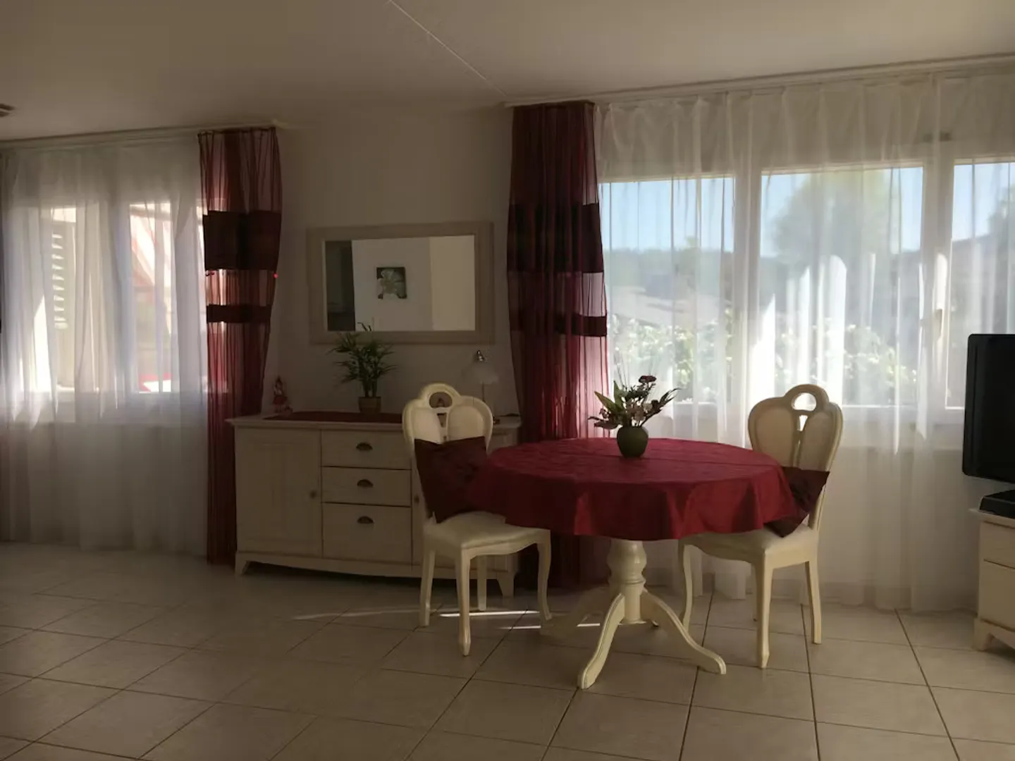 Apartment for rent - Photo 4 of 10