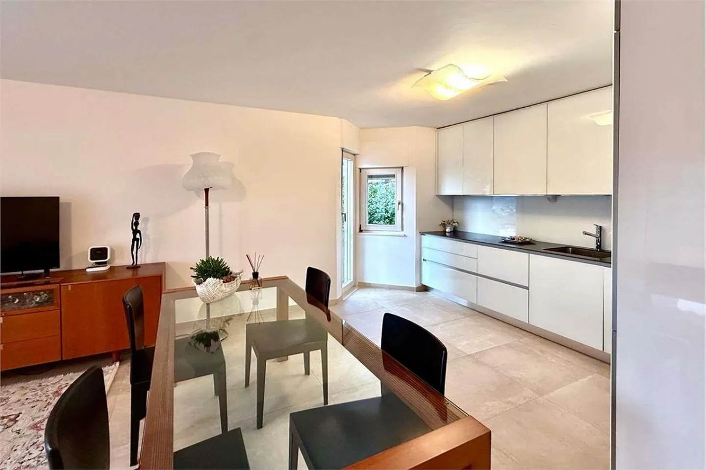 Duplex 4,5 camere con vista incantevole sul lago - Foto 2 di 13