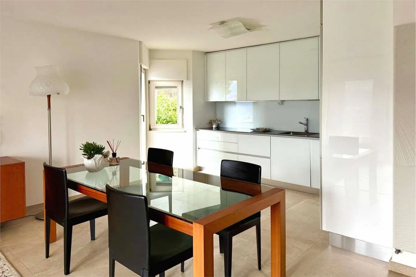 Duplex 4,5 camere con vista incantevole sul lago - Foto 3 di 13