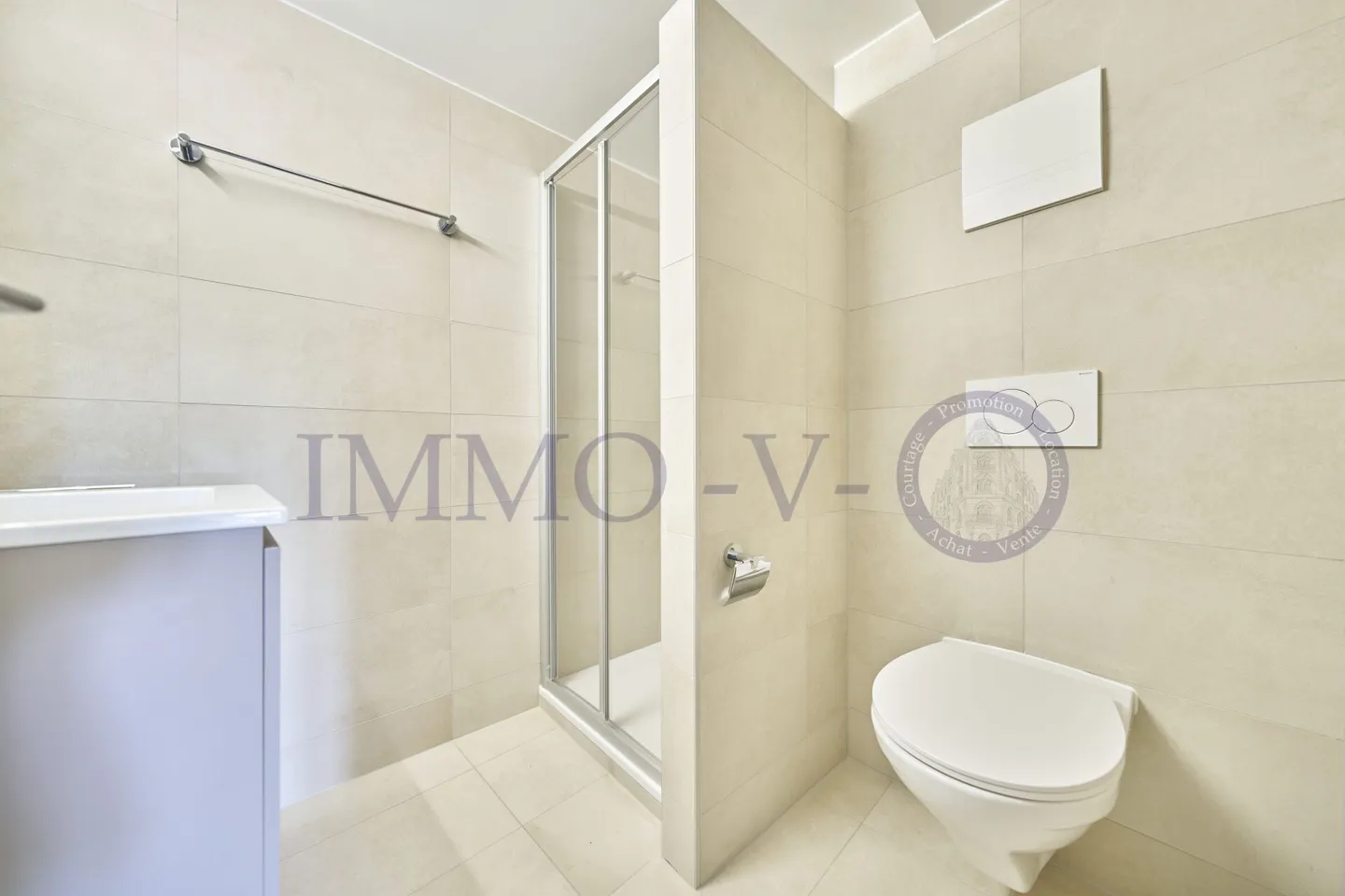 DUPLEX DE STANDING ENTIEREMENT RENOVE - Photo 6 sur 9