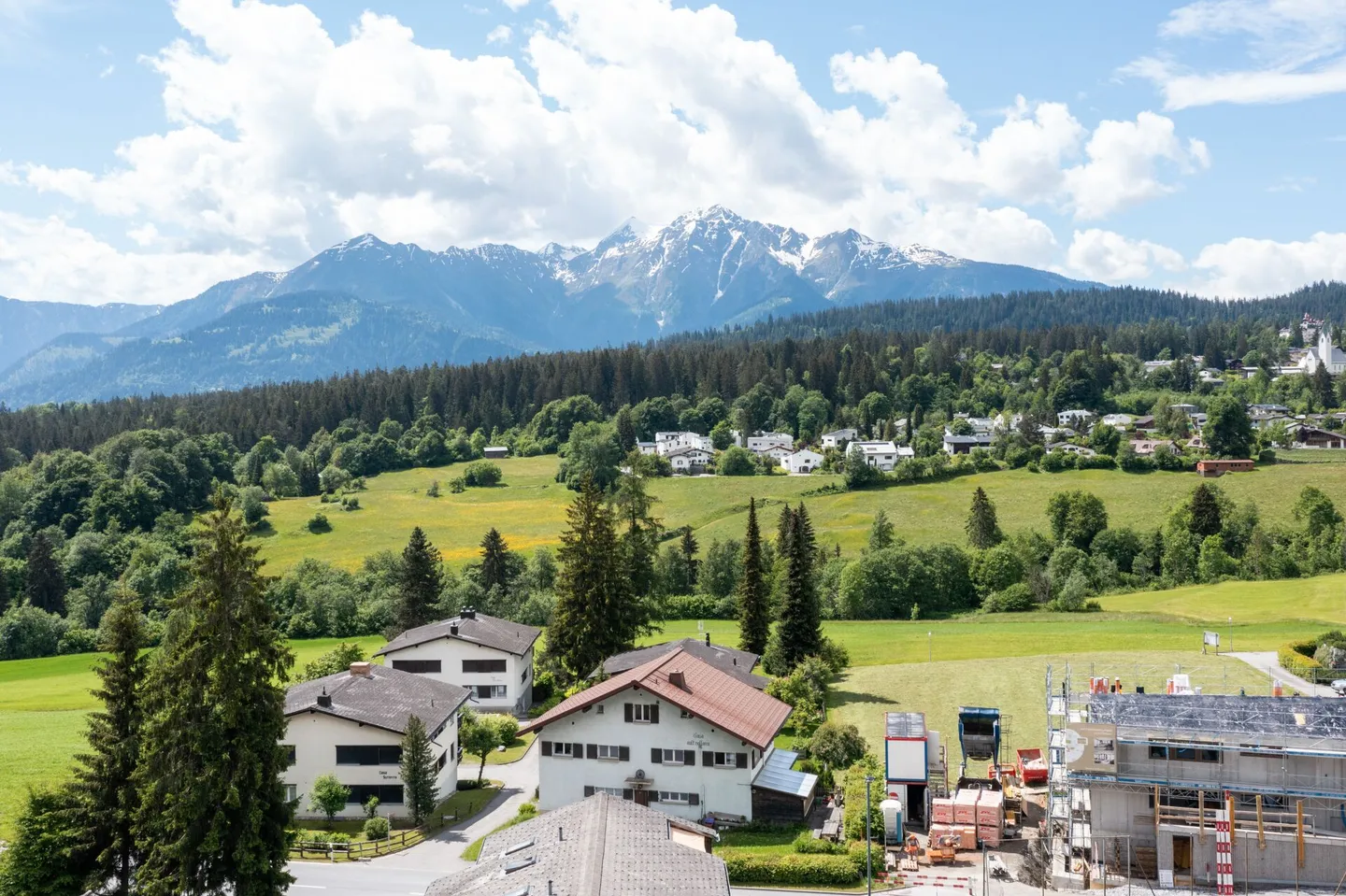 Holiday home with swimming pool in Flims for sale - Photo 31 of 37