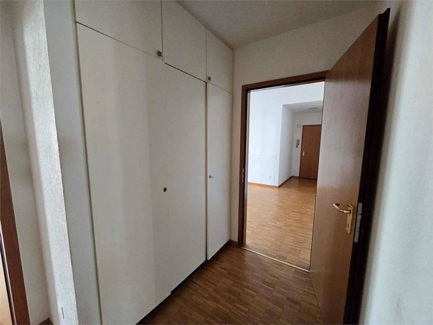 Chiasso (Via Puccini 2) - Spacieux 3.5 Pièces de 95 m² au Rez-de-Chaussée avec Grand B - Photo 7 sur 13