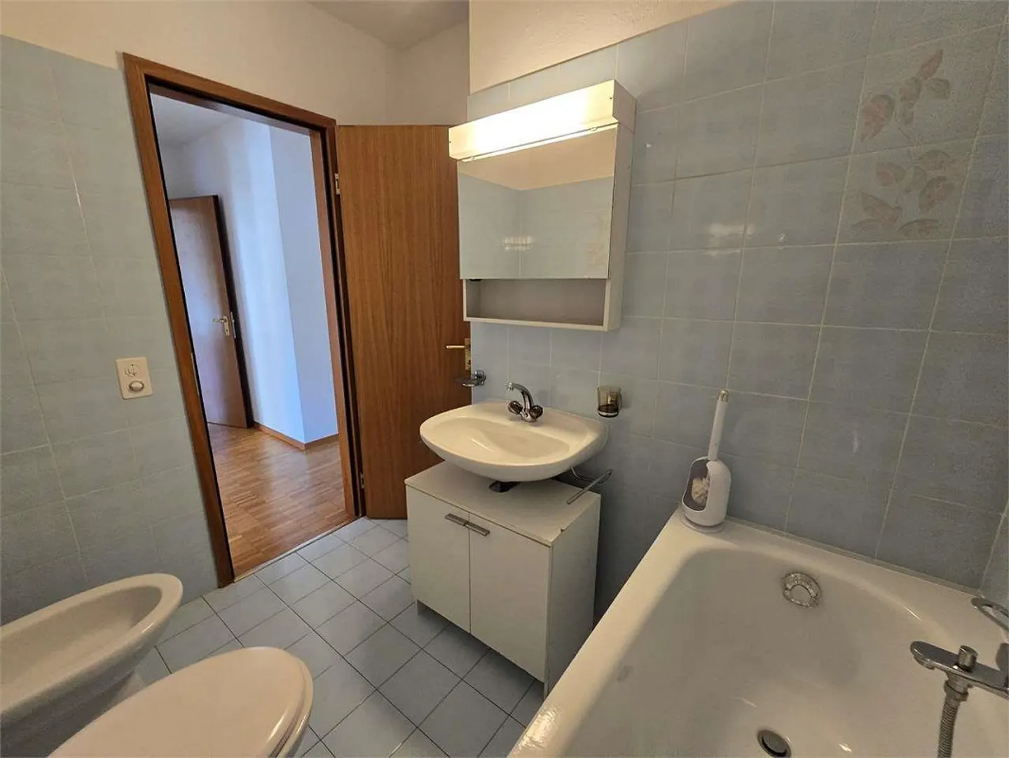 Chiasso (Via Puccini 2) - Spacieux 3.5 Pièces de 95 m² au Rez-de-Chaussée avec Grand B - Photo 11 sur 13