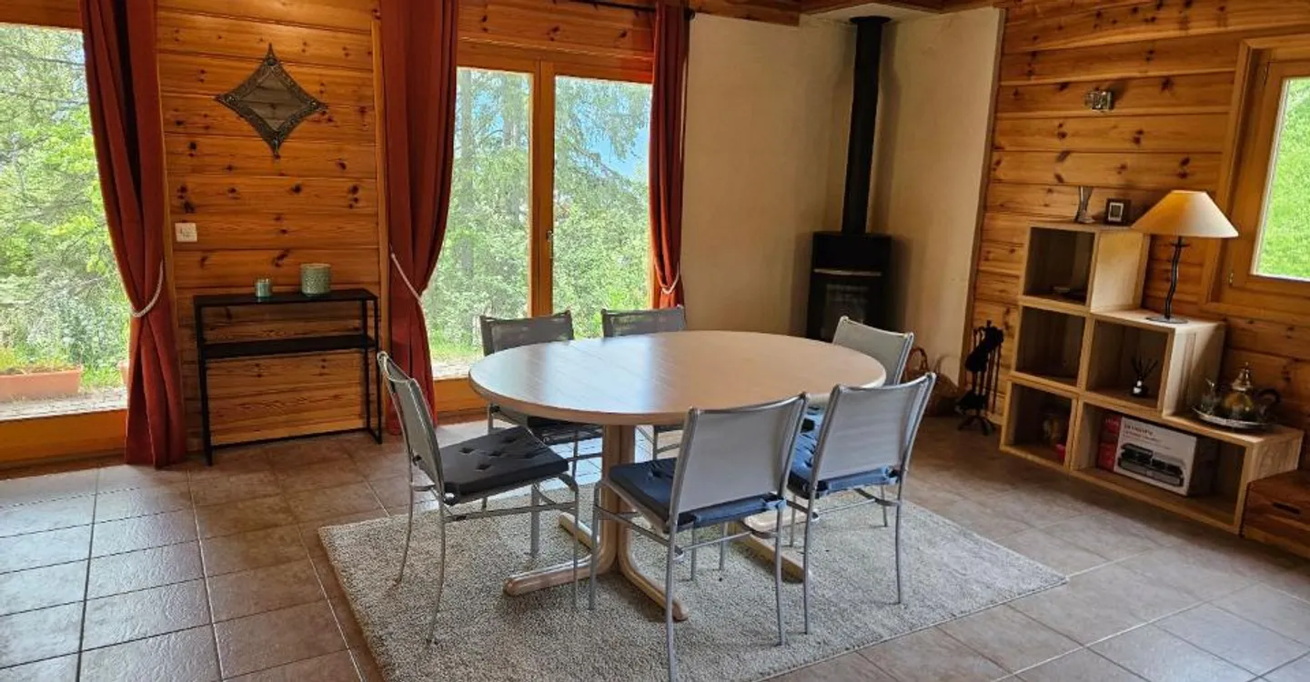 Chalet La Rafale in Nature - Photo 2 of 10