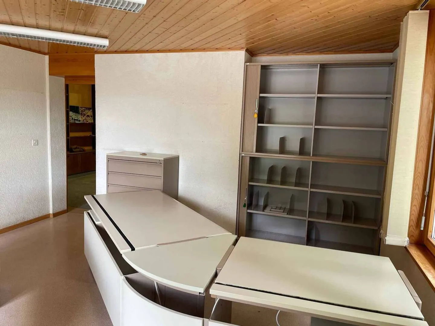 Administrative/Office 3 rooms 80 m2 in Sentier - Photo 2 of 7