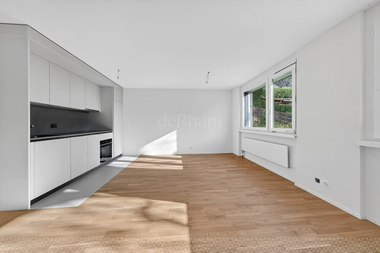 Appartement rénové avec vue sur le lac - Photo 3 sur 6