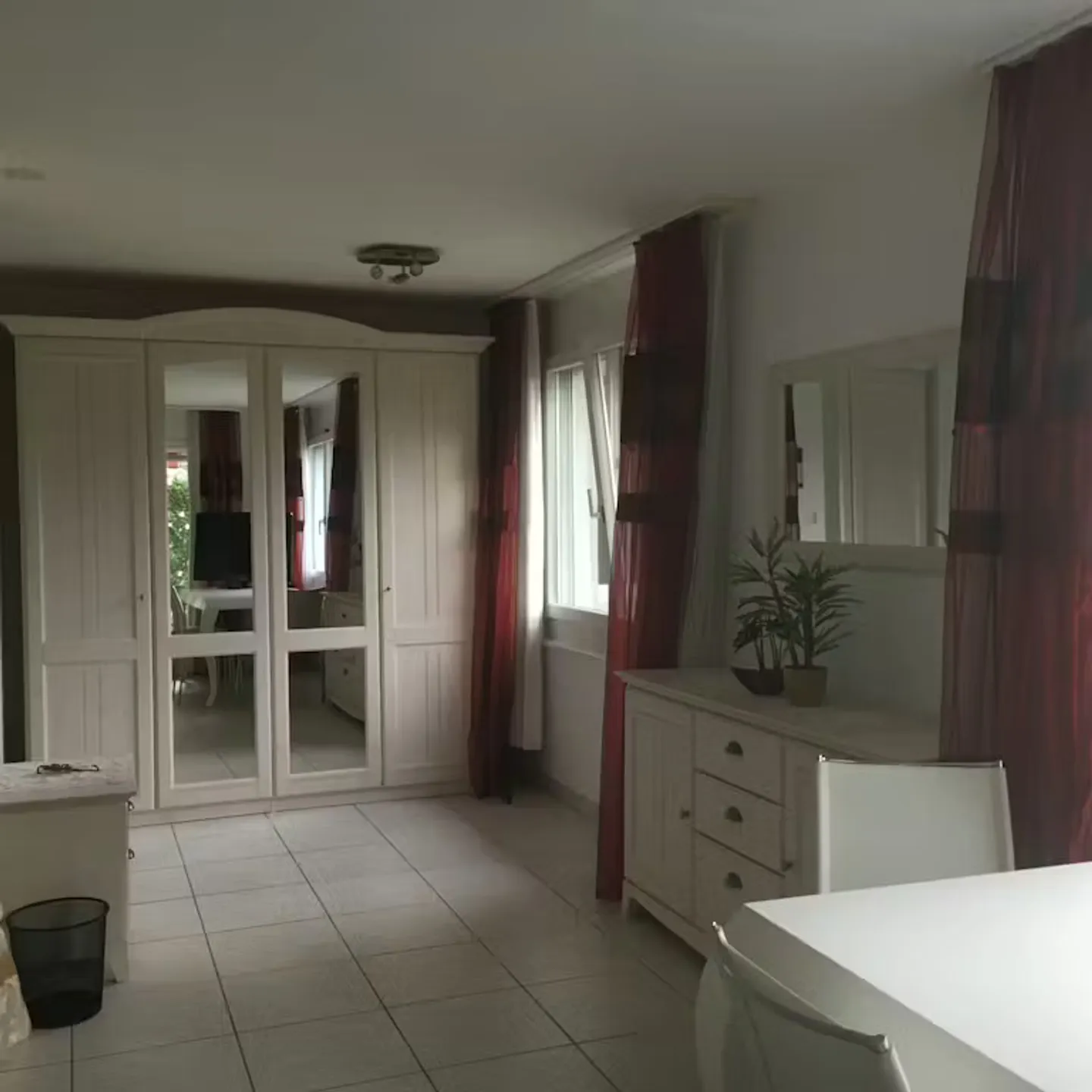 Apartment for rent - Photo 9 of 10