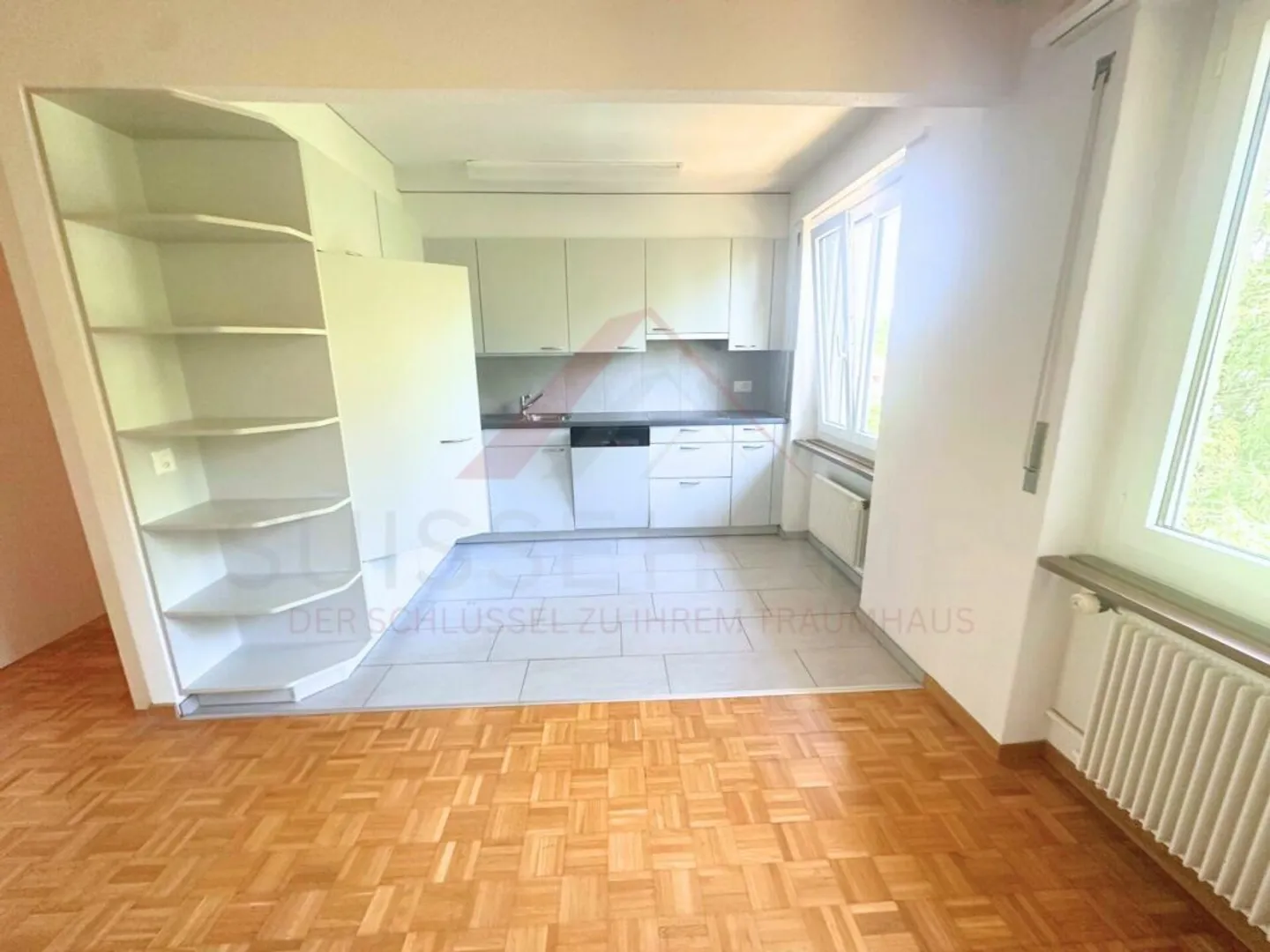 Confort de vie de 5,5 pièces près de Berne - calme, moderne et immédiatement disponible - Photo 3 sur 10