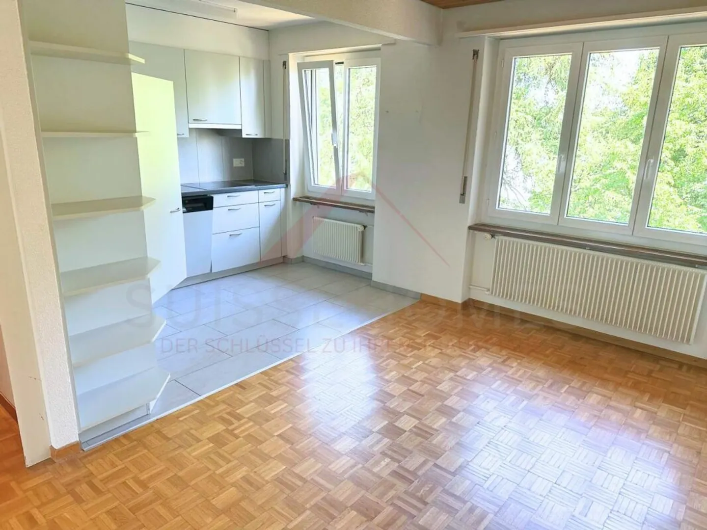 Confort de vie de 5,5 pièces près de Berne - calme, moderne et immédiatement disponible - Photo 2 sur 10