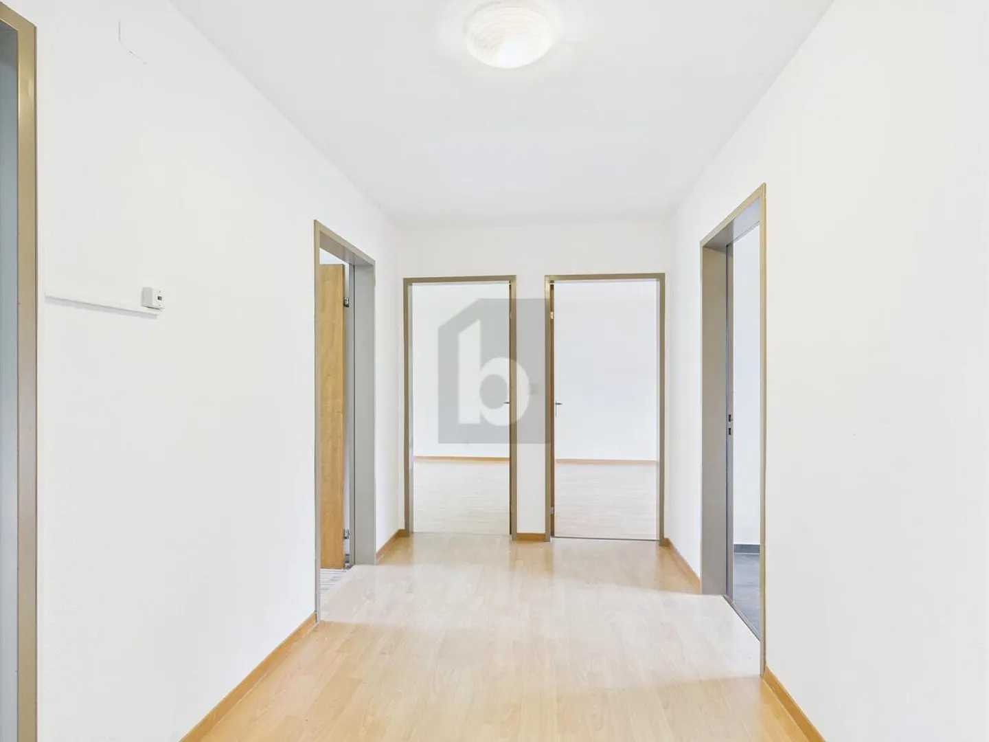 Plan d'étage pratique avec balcon - Photo 3 sur 6