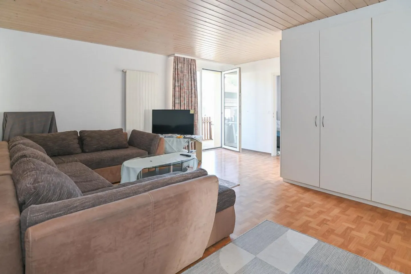 Maison multifamiliale intéressante dans un bon emplacement - Photo 10 sur 13