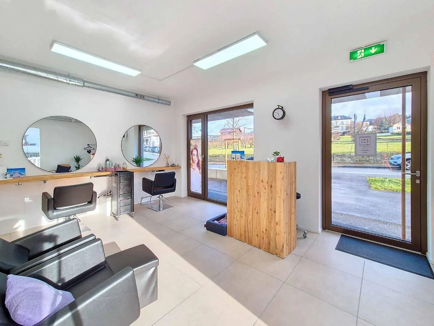 Arcade 2 rooms - Photo 3 of 5