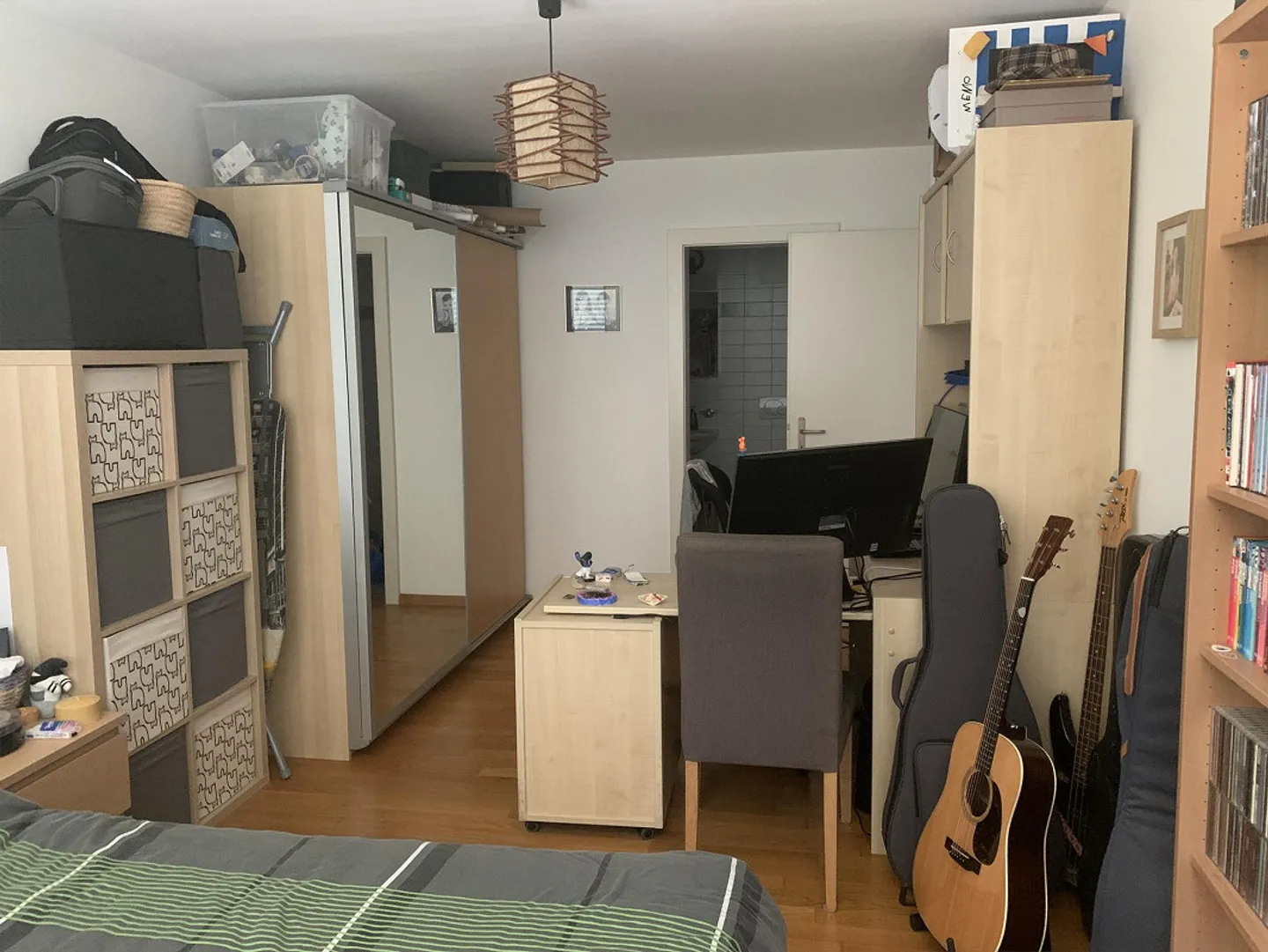 Grand appartement 4,5pcs Lumineux dans un cadre verdoyant avec balcon - Photo 10 sur 12