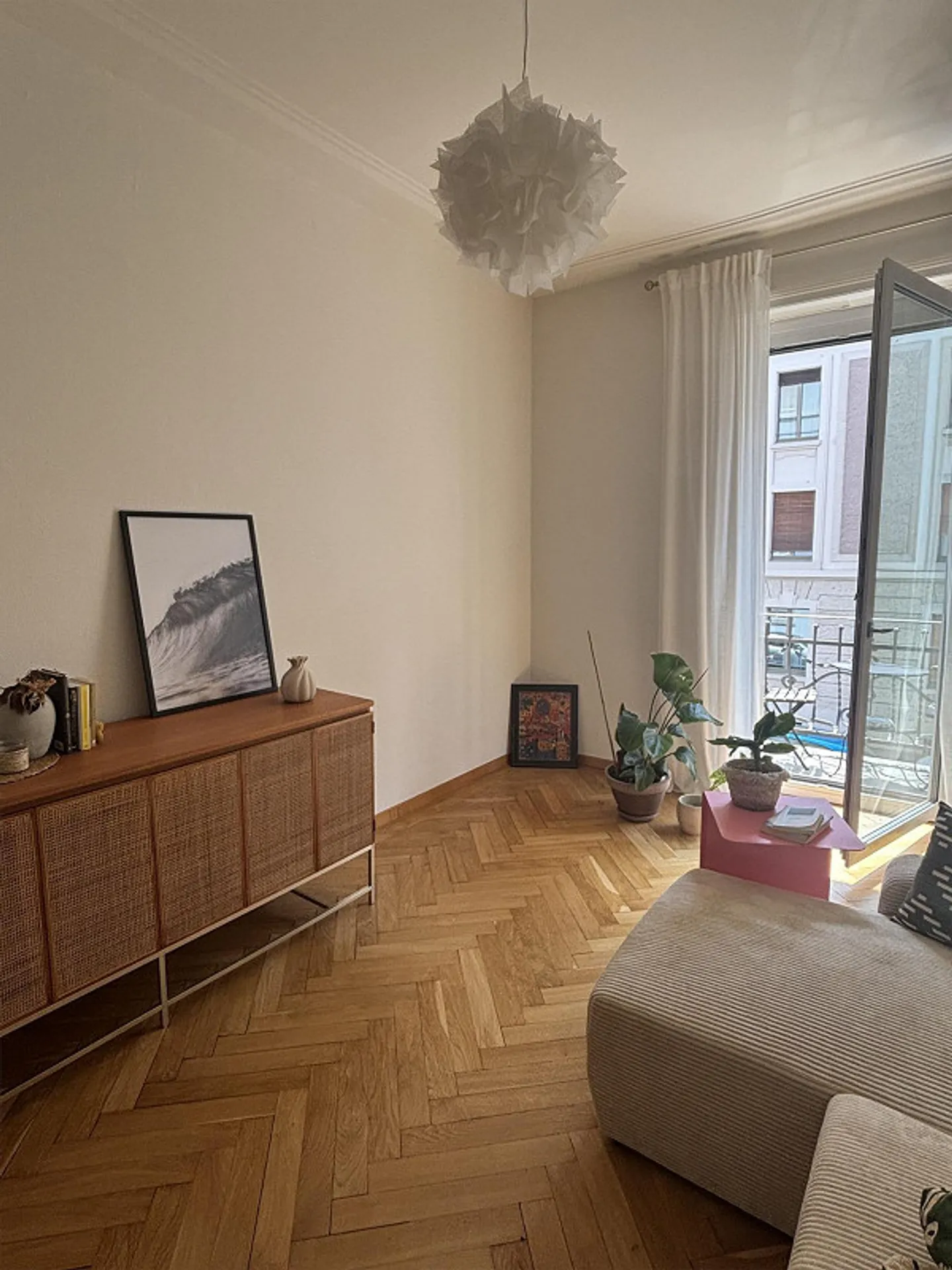Appartamento ristrutturato di 2,5 stanze in un vecchio edificio a Gundeli vicino alla SBB - Foto 6 di 7