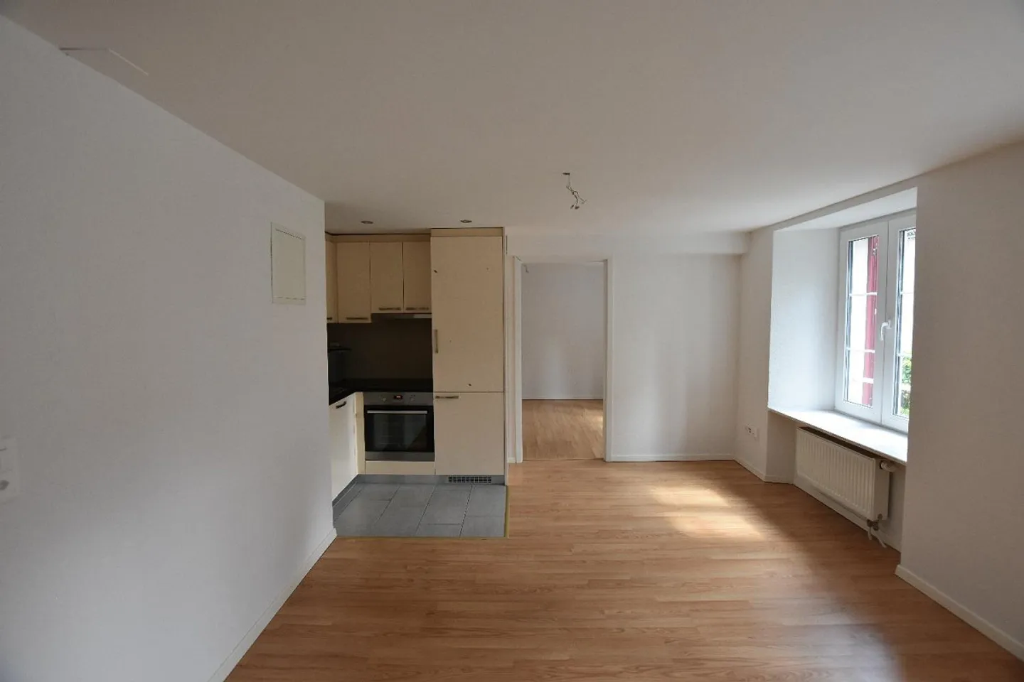 2 Room Apartment in the Center of Glarus - Photo 6 of 9