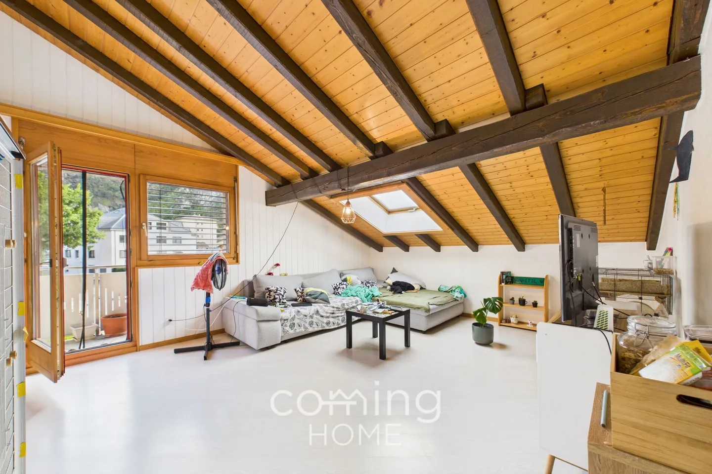 Maison multifamiliale attrayante avec grand espace commercial et trois appartements modernisés à Turtmann - Photo 13 sur 23