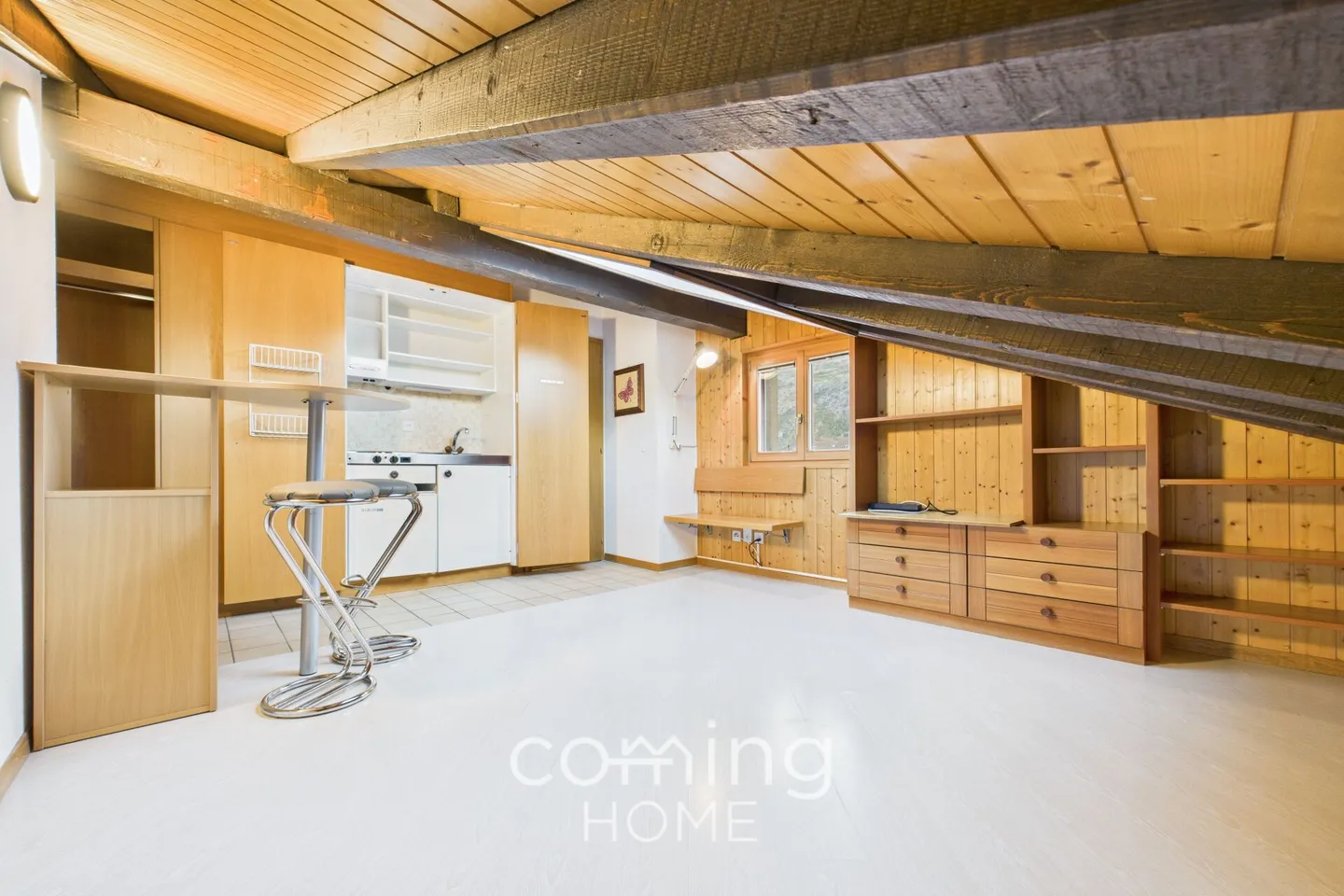 Maison multifamiliale attrayante avec grand espace commercial et trois appartements modernisés à Turtmann - Photo 17 sur 23