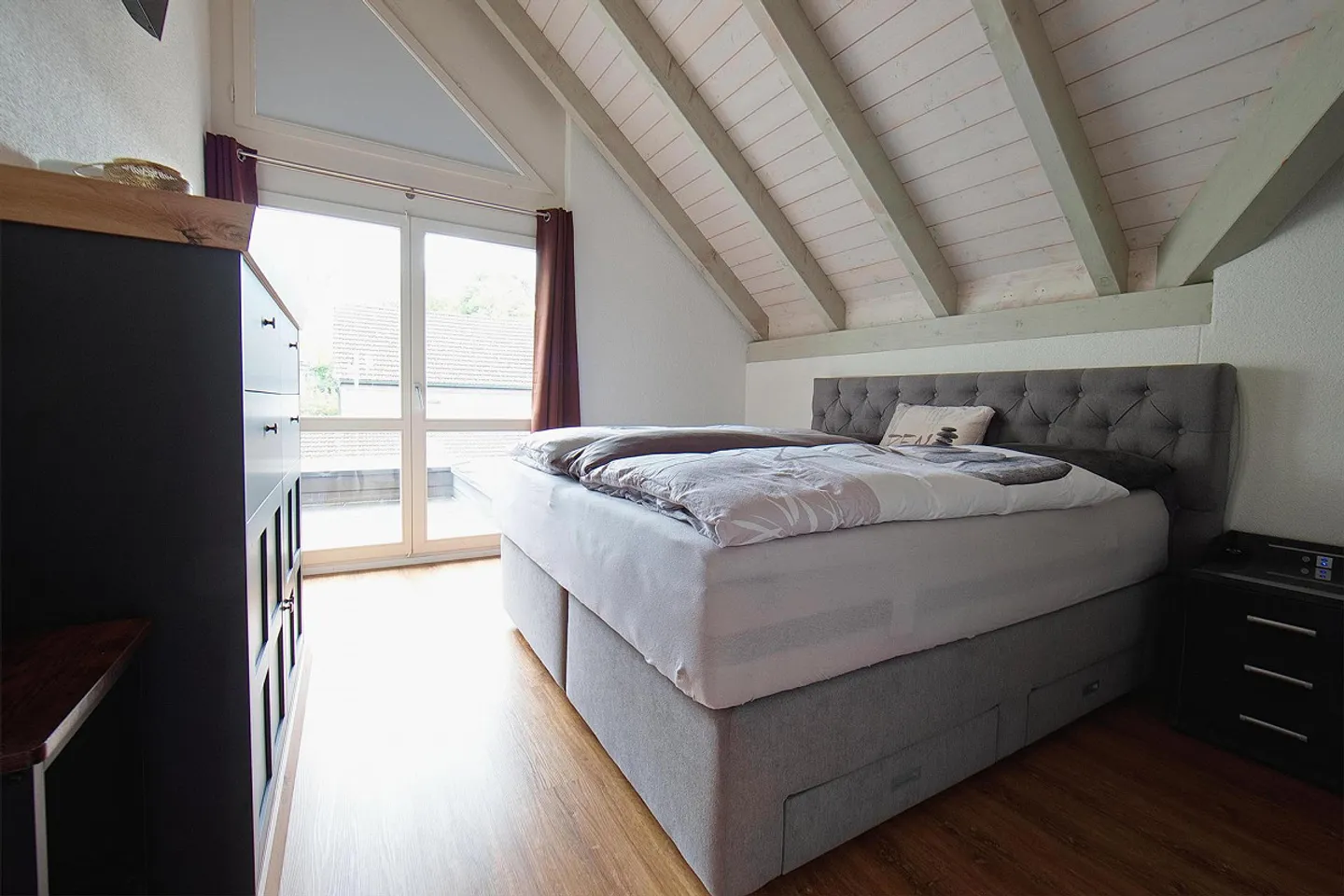 Maison individuelle moderne de 6½ pièces dans un emplacement ensoleillé avec vue dégagée ! - Photo 9 sur 29