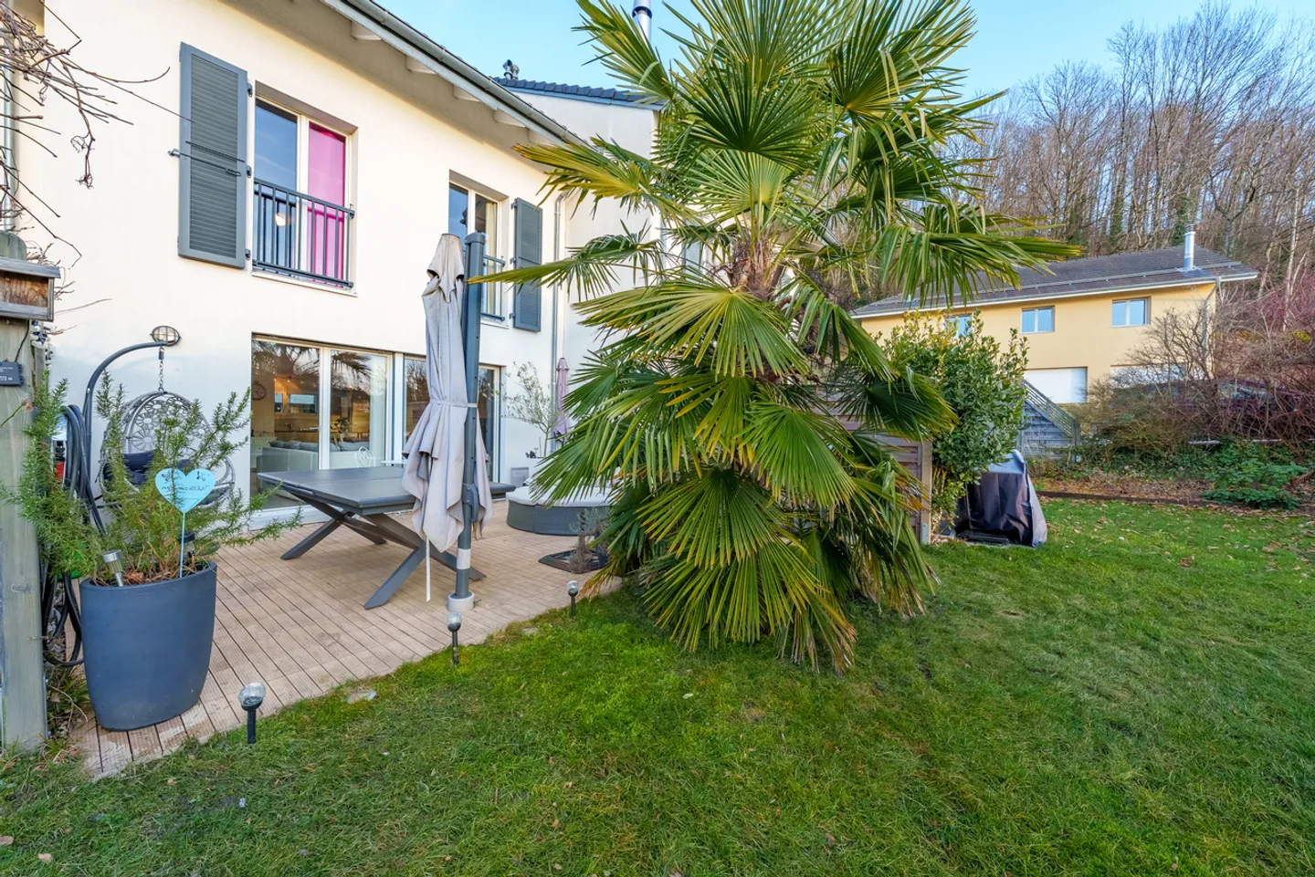 Maison mitoyenne 5,5 pièces avec jardin et vue imprenable sur le lac - Photo 2 sur 28