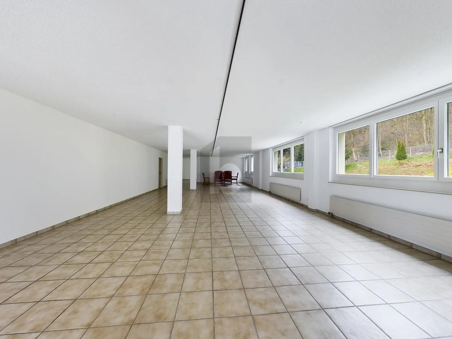 RUHIGE LAGE MIT GUTER ANBINDUNG - Foto 2 von 5