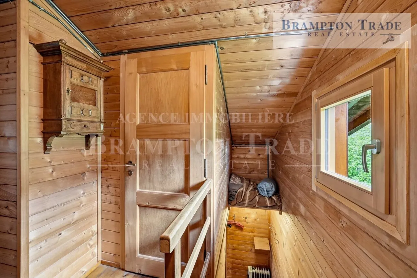 Beau chalet de 5,5 pièces, quartier résidentiel - Photo 7 sur 13