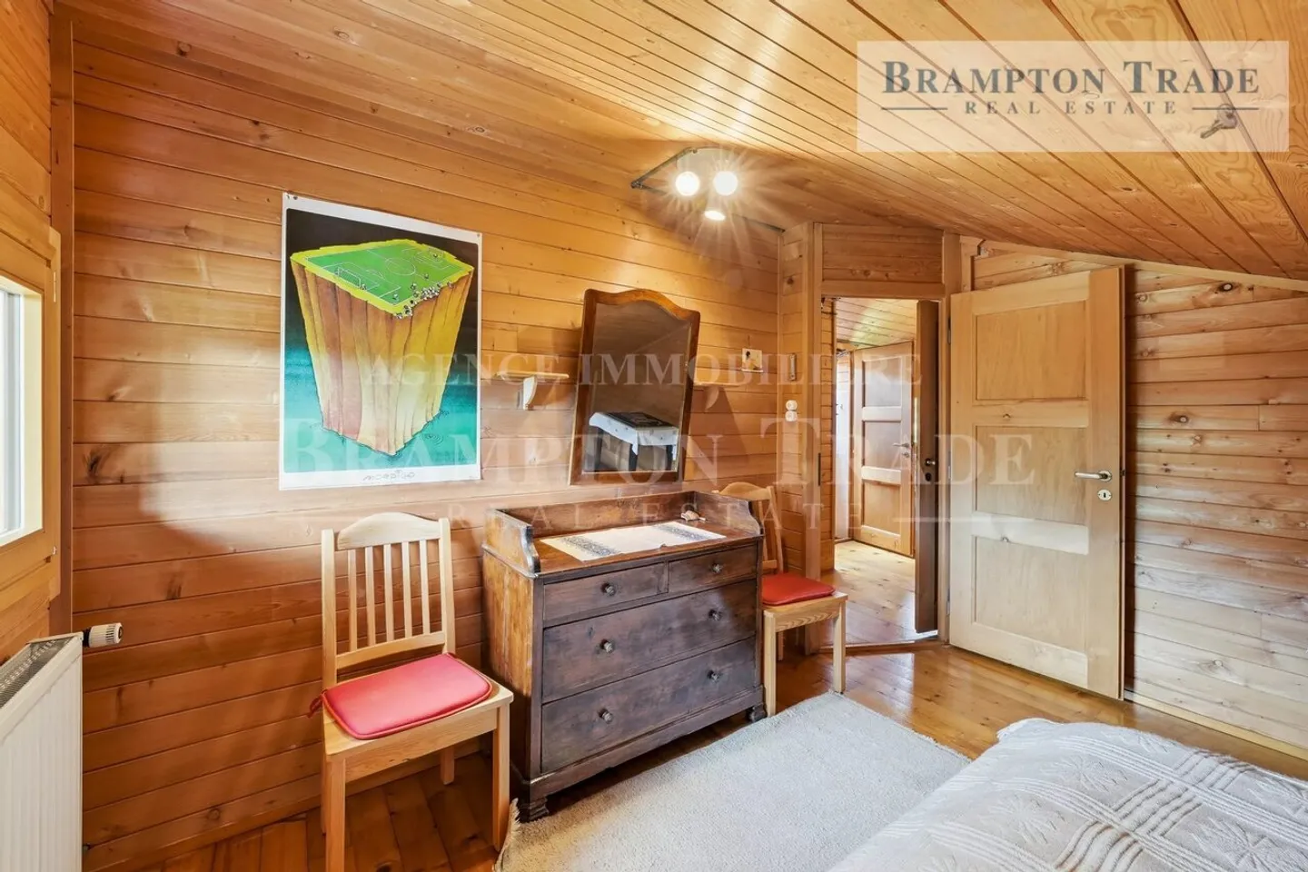 Beau chalet de 5,5 pièces, quartier résidentiel - Photo 8 sur 13