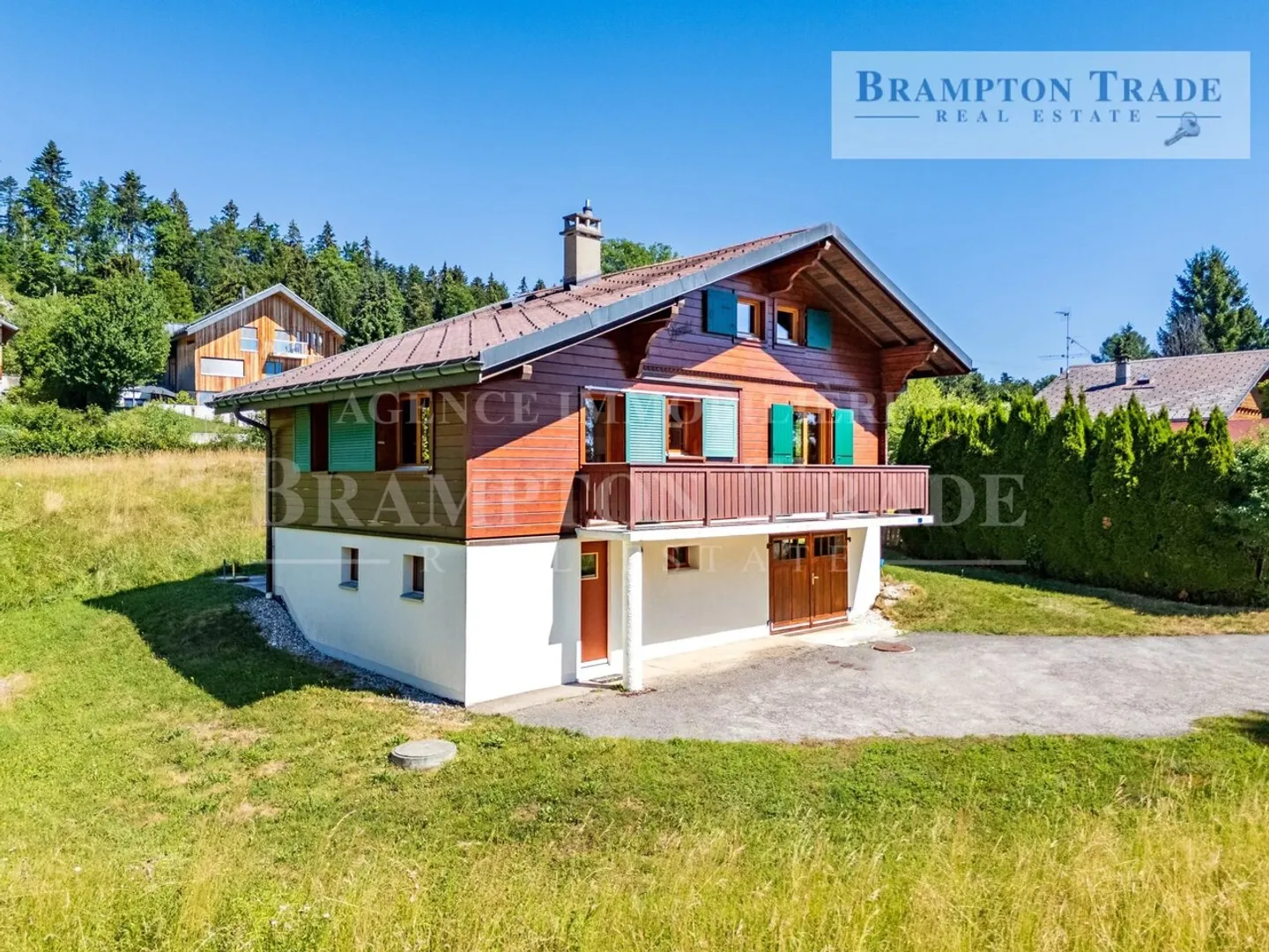 Beau chalet de 5,5 pièces, quartier résidentiel - Photo 10 sur 13