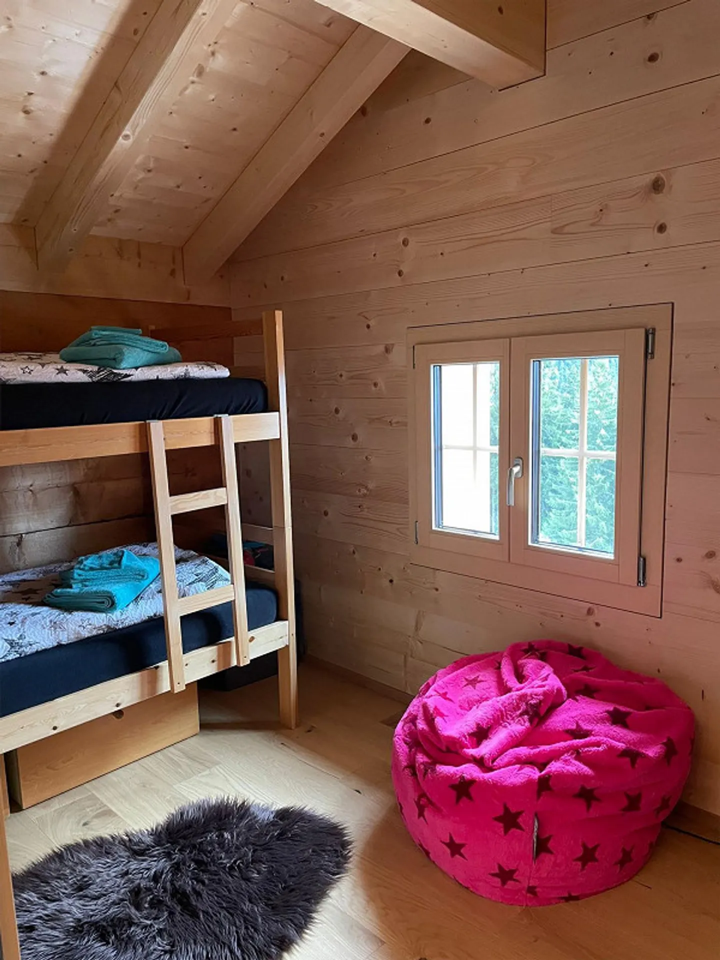 Charmante Maiensäss Hütte - Foto 12 von 21