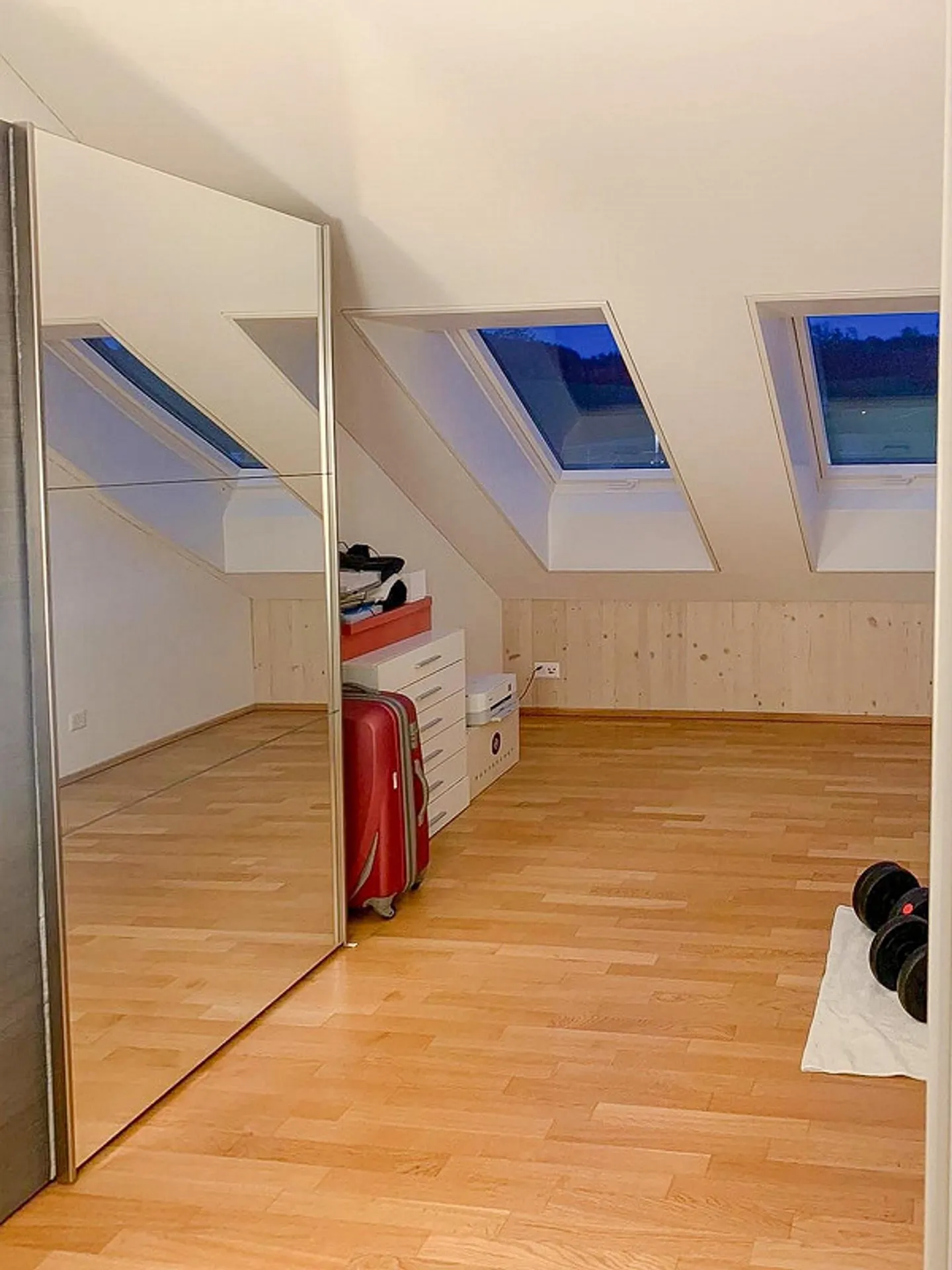 Appartamento Duplex Moderno in Posizione Centrale - Foto 4 di 11