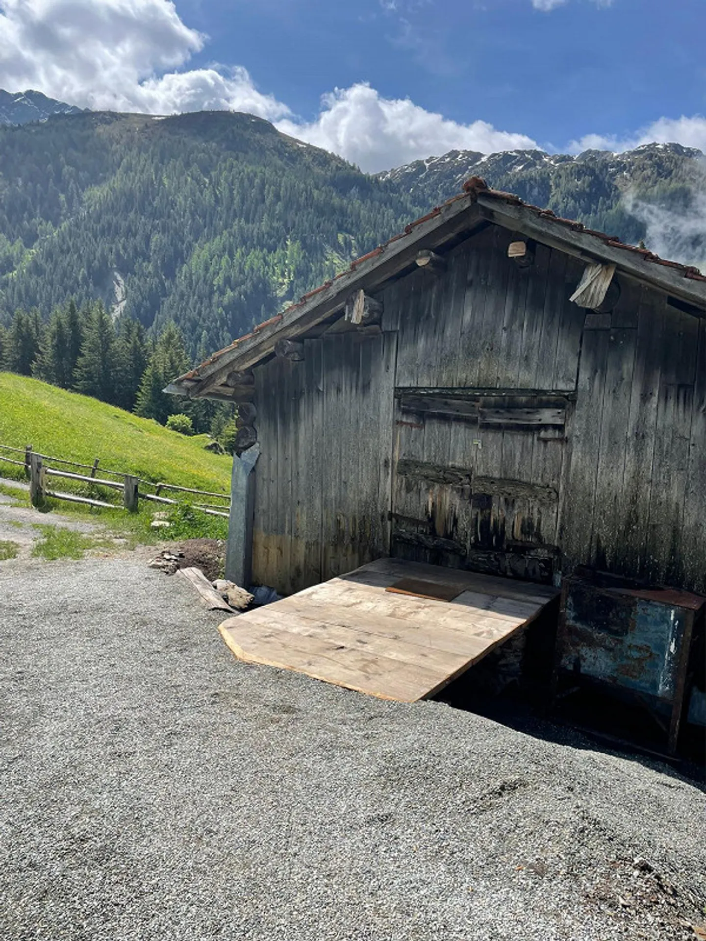 Charmante Maiensäss Hütte - Foto 16 von 21