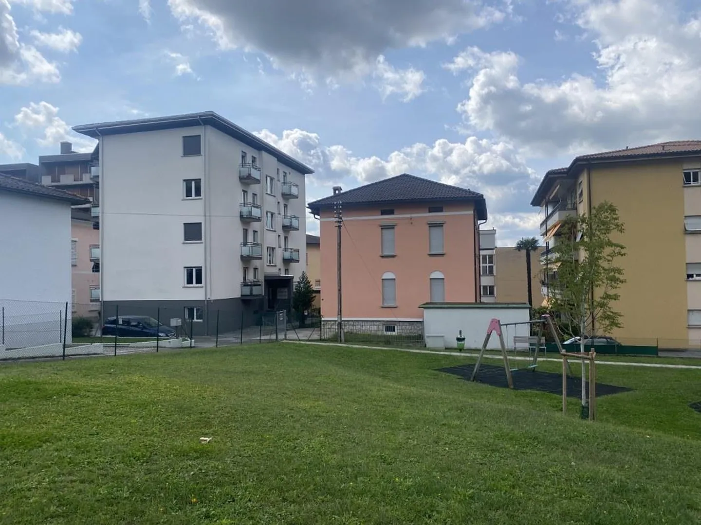 APPARTEMENT 3.5 PIÈCES AU 4E ET DERNIER ÉTAGE AVEC VUE SUR LES MONTAGNES - Photo 12 sur 12