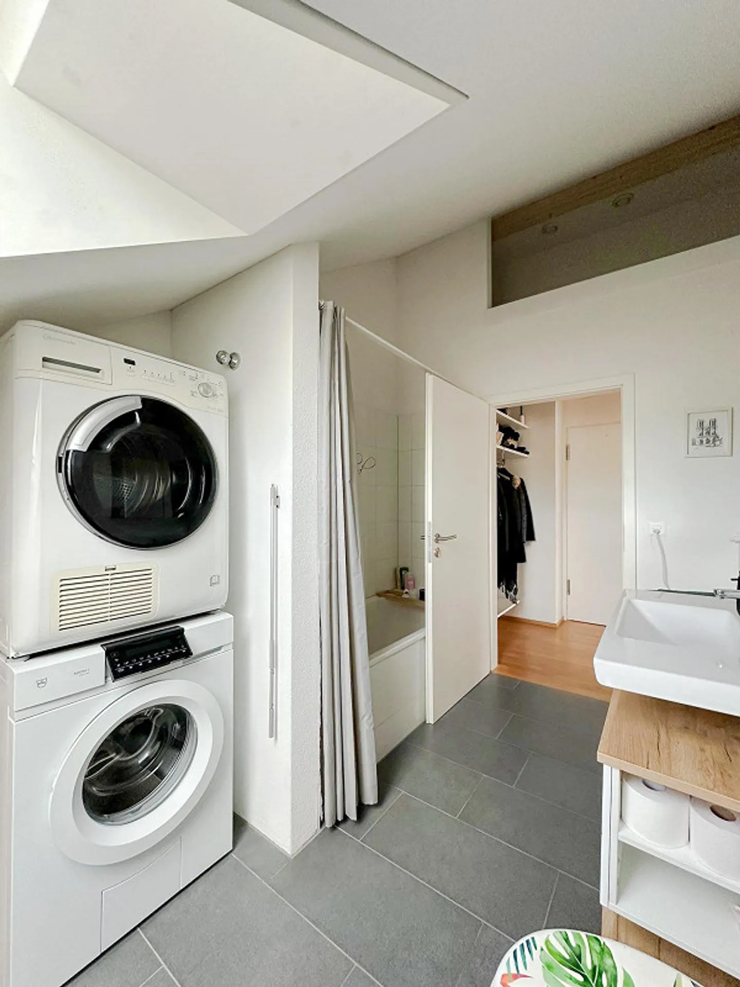 Appartamento Duplex Moderno in Posizione Centrale - Foto 8 di 11