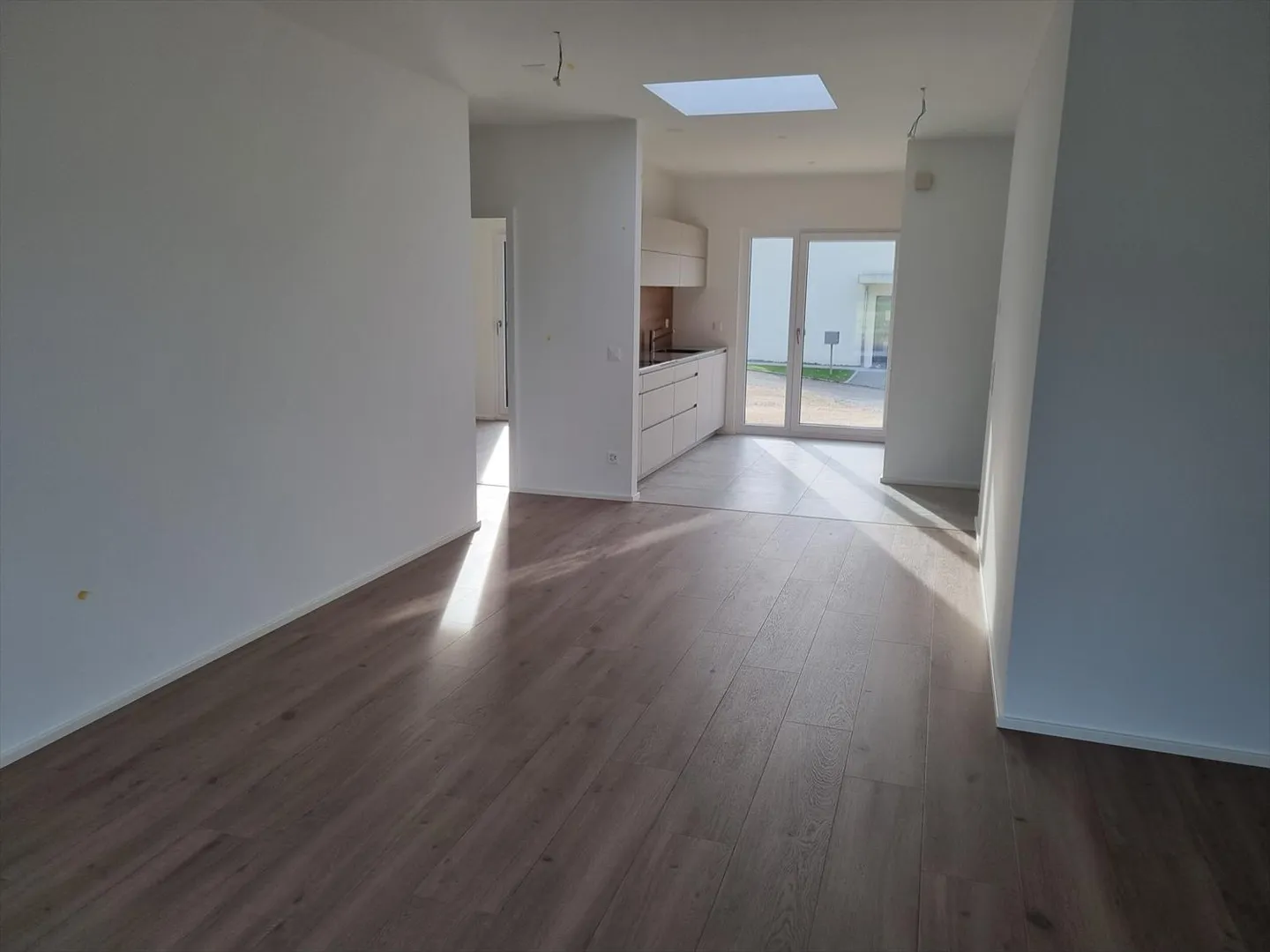 Doppelhaushälfte mieten - Foto 8 von 13