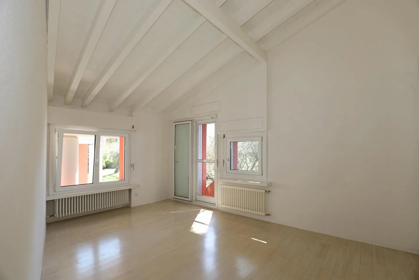 Architektonische Villa mit Panoramablick - Foto 12 von 17