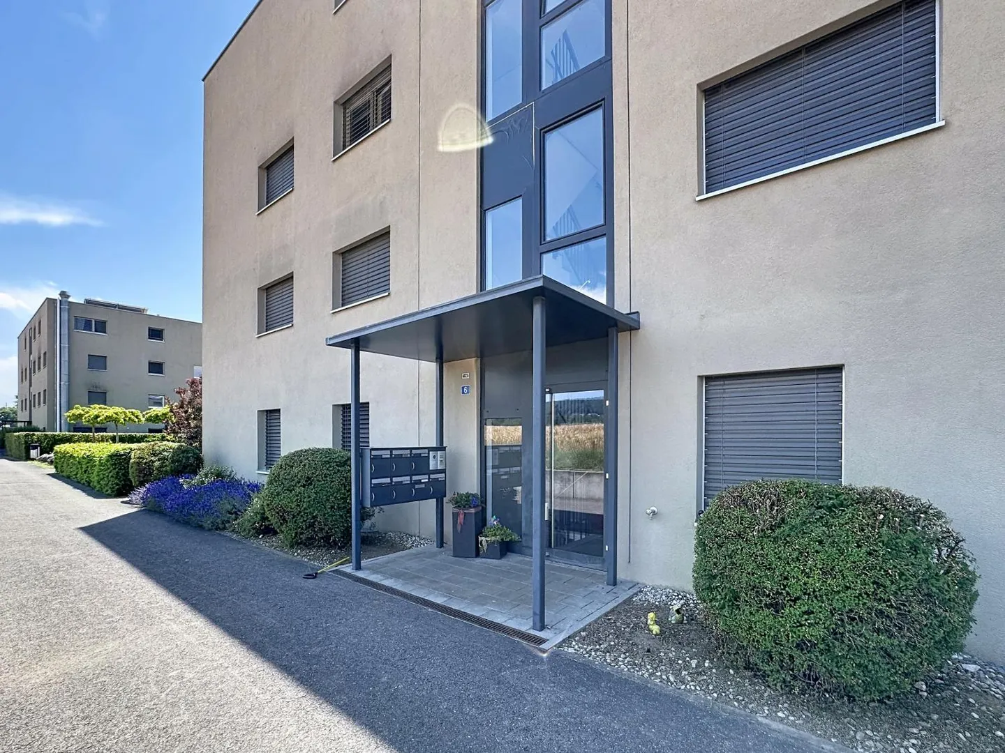 Appartement spacieux avec balcon - Photo 2 sur 10