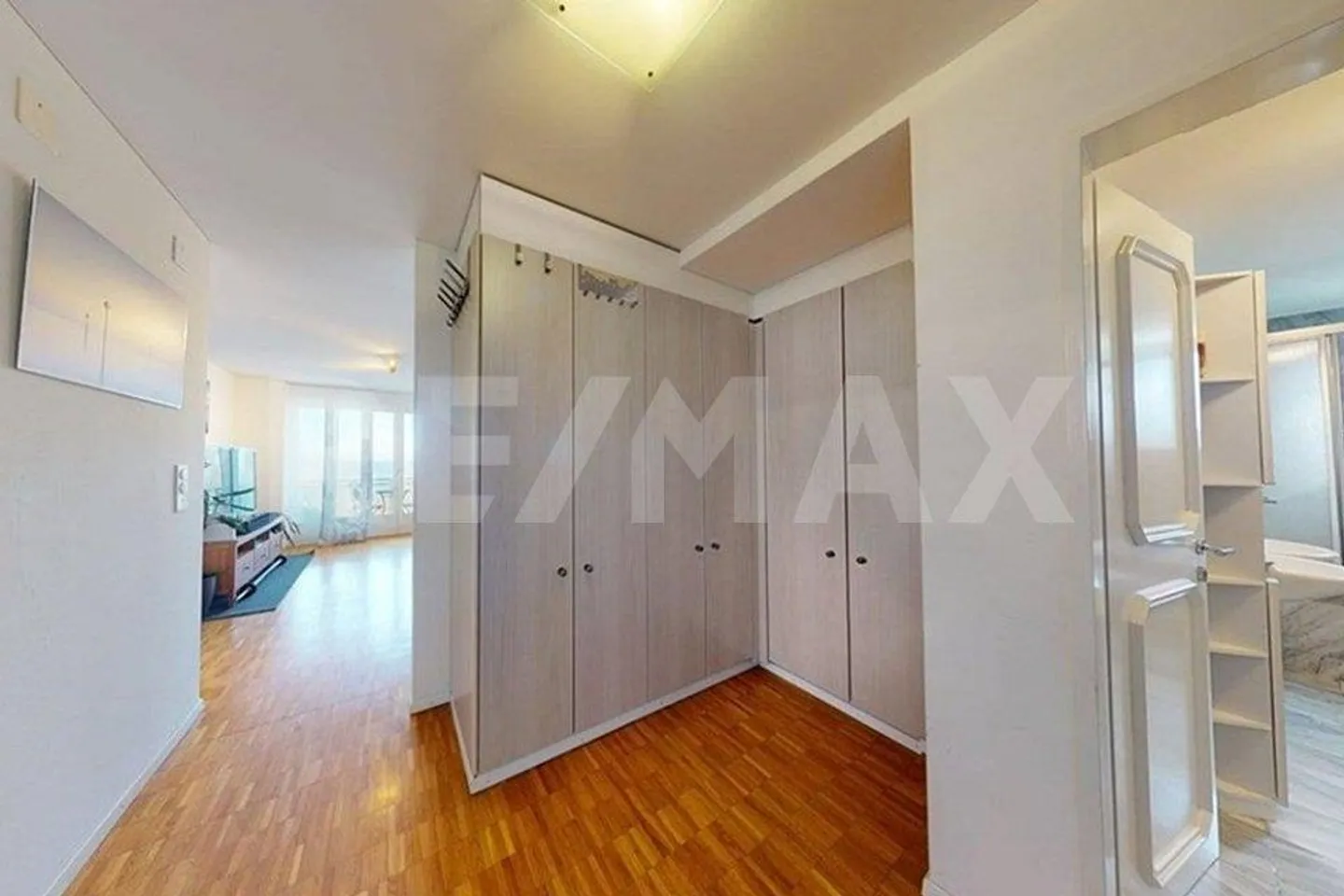 Une maison pour arriver : appartement de 3,5 pièces avec balcon et vue imprenable sur le lac à Rorschach - Photo 7 sur 13