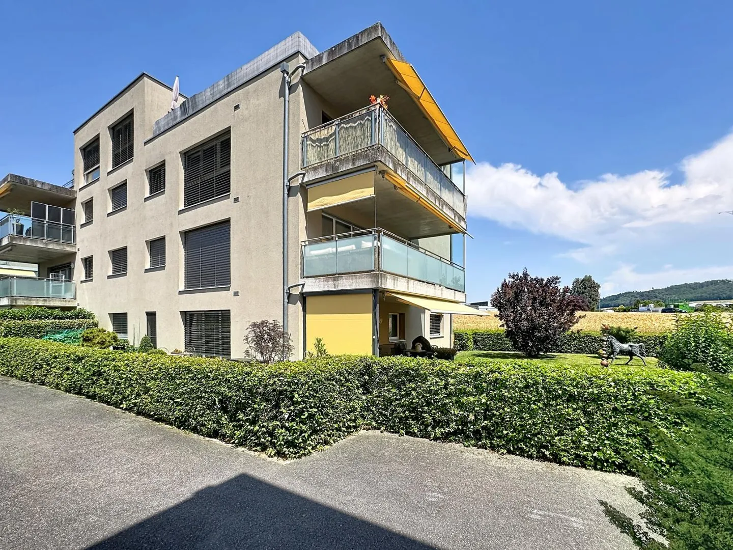 Appartement spacieux avec balcon - Photo 3 sur 10
