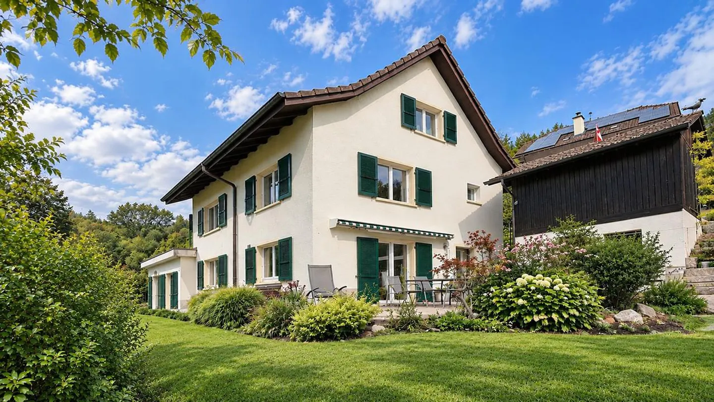 Affascinante Casa Familiare con Giardino - Foto 1 di 13