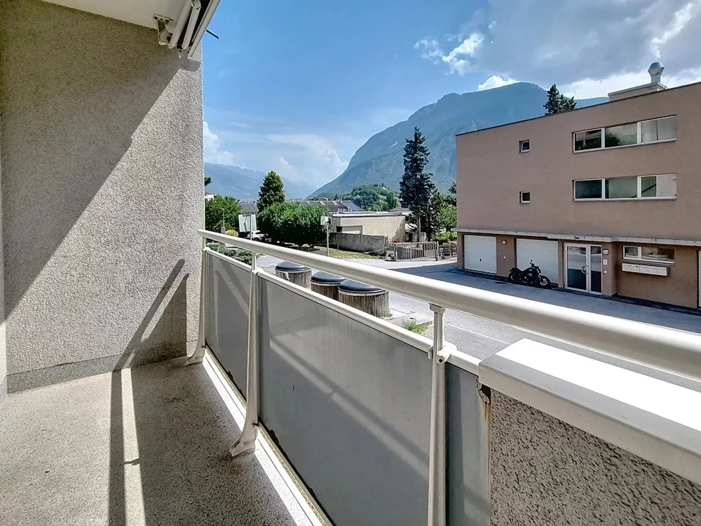4-Zimmer-Wohnung in ruhiger Lage in Sierre - Foto 3 von 10