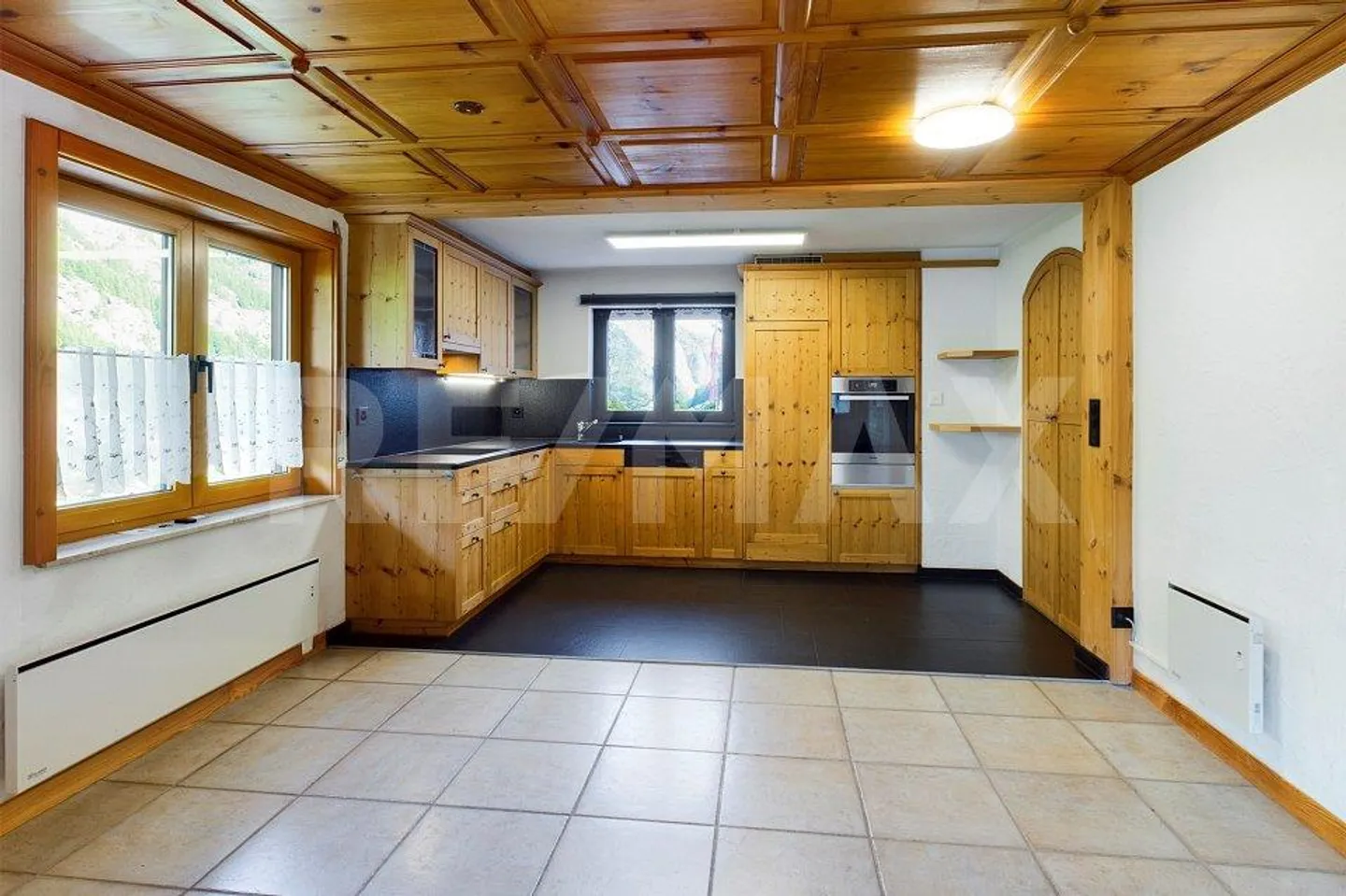 Charming Chalet with Fireplace and Wonderful Views - Photo 4 of 13