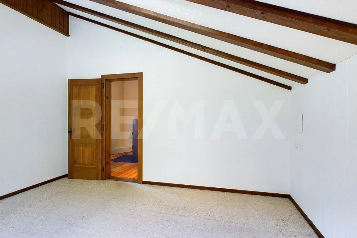 Charming Chalet with Fireplace and Wonderful Views - Photo 8 of 13