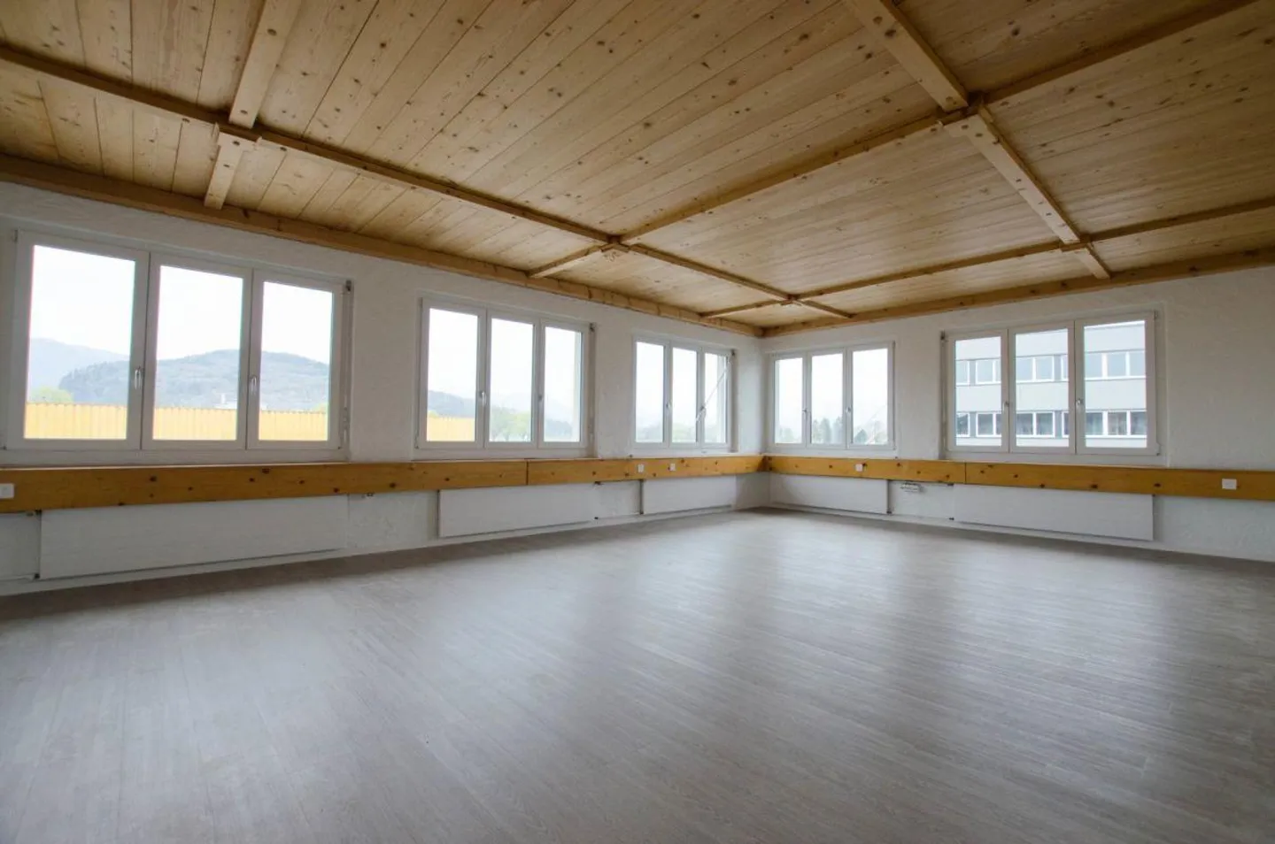 Spazi per uffici attraenti da 56m2 a 255m2 - Foto 6 di 7