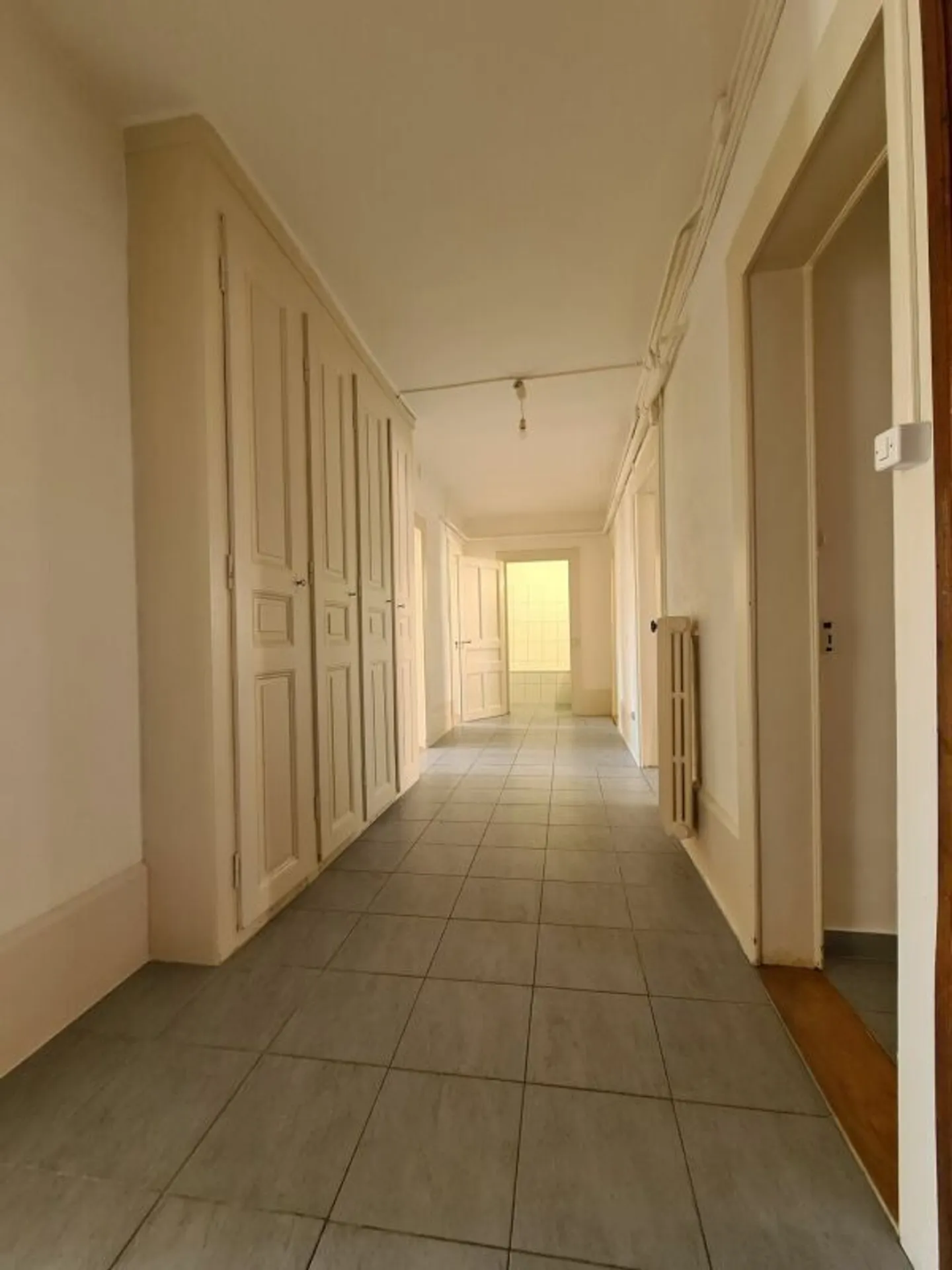 4 room apartment - Photo 4 of 9