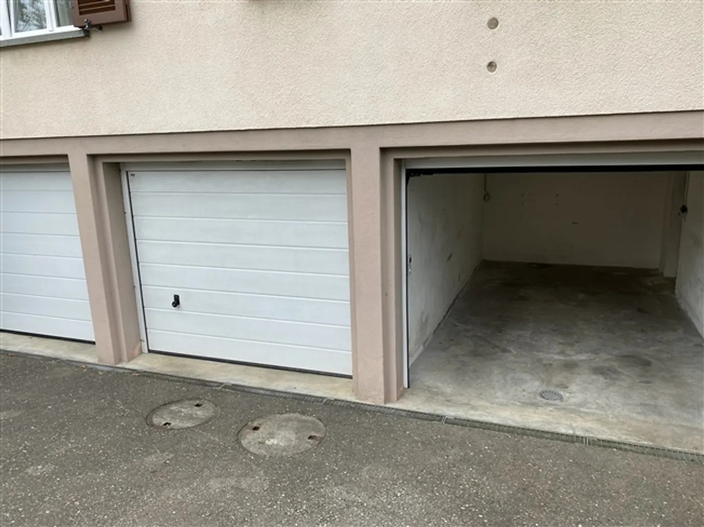 Box de garage à louer dans un emplacement central - Photo 1 sur 1