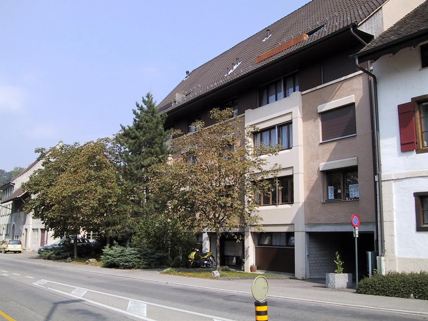 Appartement rénové 3.5 pièces avec terrasse dans le vieux village - Photo 1 sur 10
