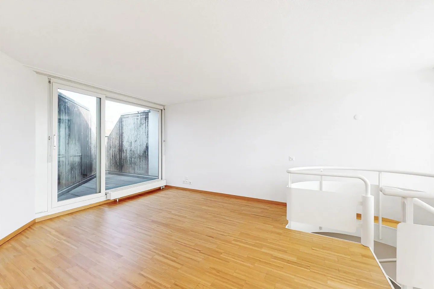 Über den Dächern von Solothurn - Galeriewohnung an zentraler Lage! - Photo 3 of 13