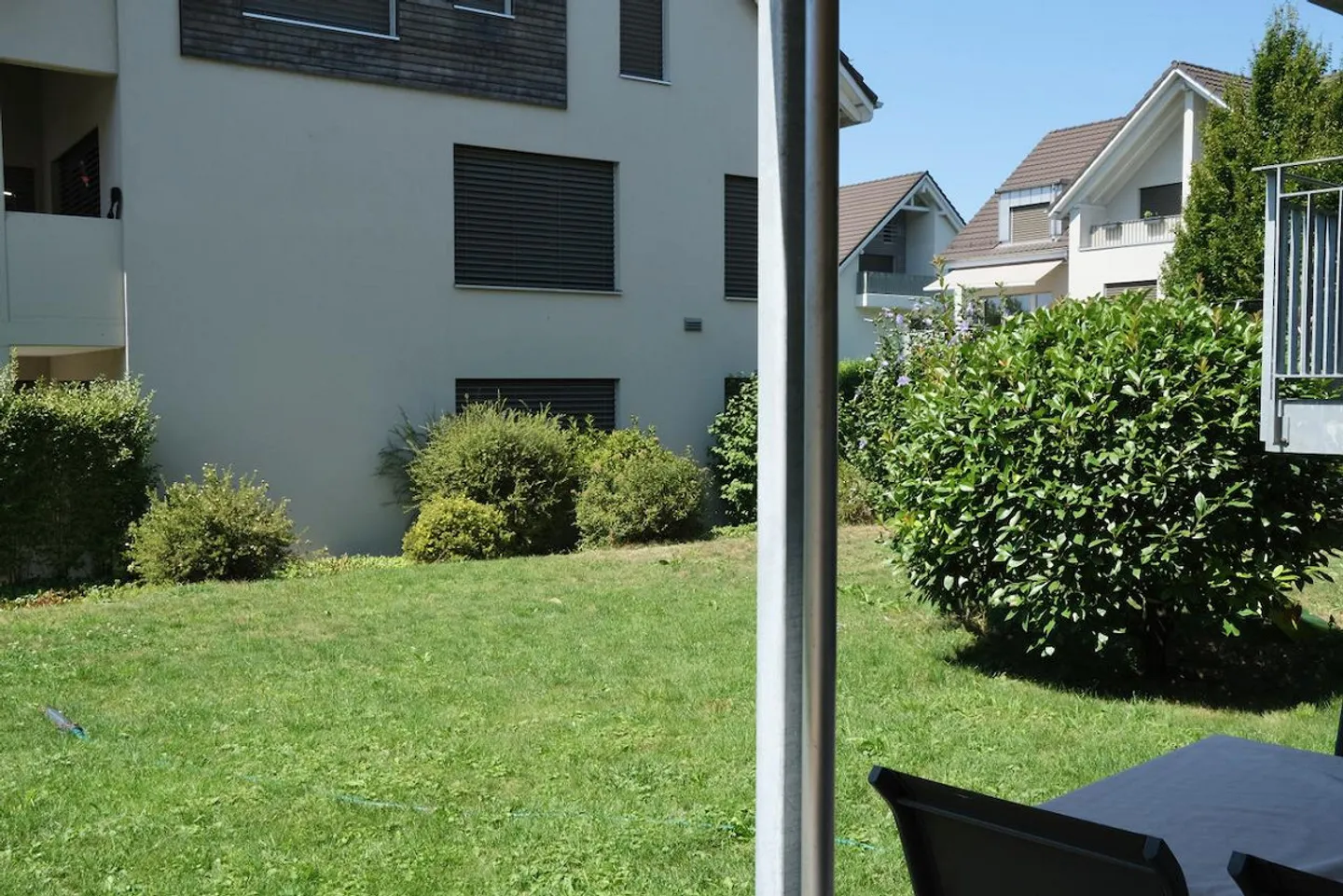 Grosszügiges 5.5-Zimmer-Reiheneinfamilienhaus mit eigenem Garten - Photo 16 of 18