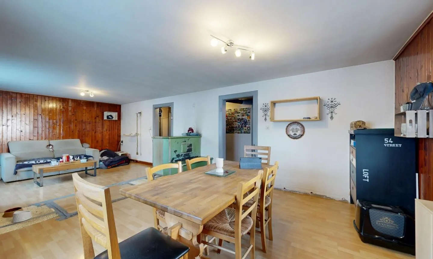 Maison charmante avec jardin à Jaun - Photo 3 sur 11