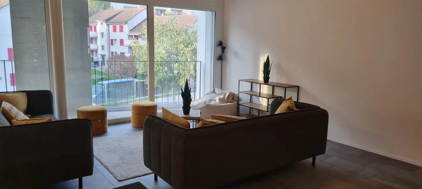 Möbliertes Zimmer mit eigenem Bad - Foto 2 von 7