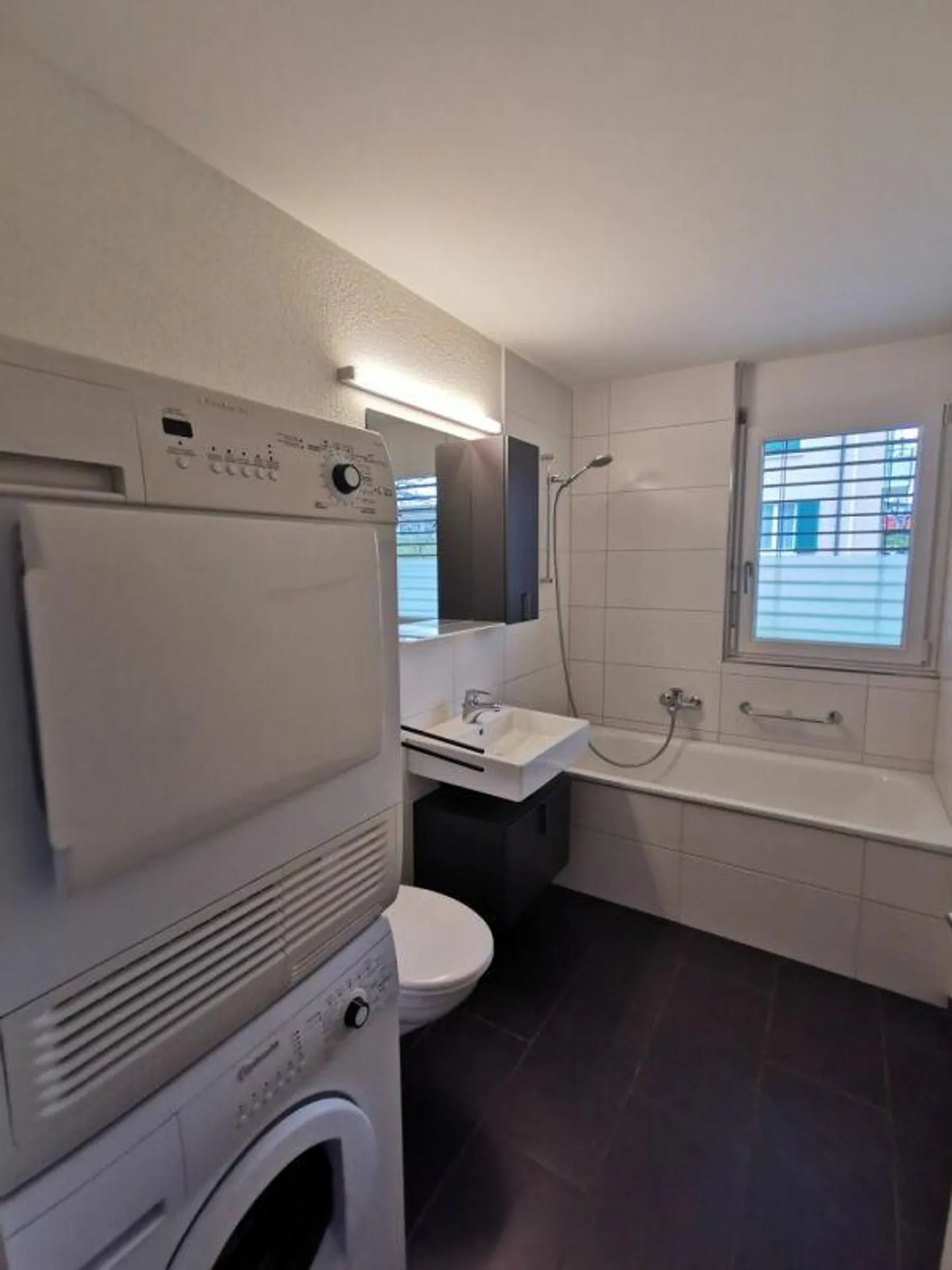 Modern 3.5 room apartment on the ground floor in Lindenpark - Photo 3 of 7